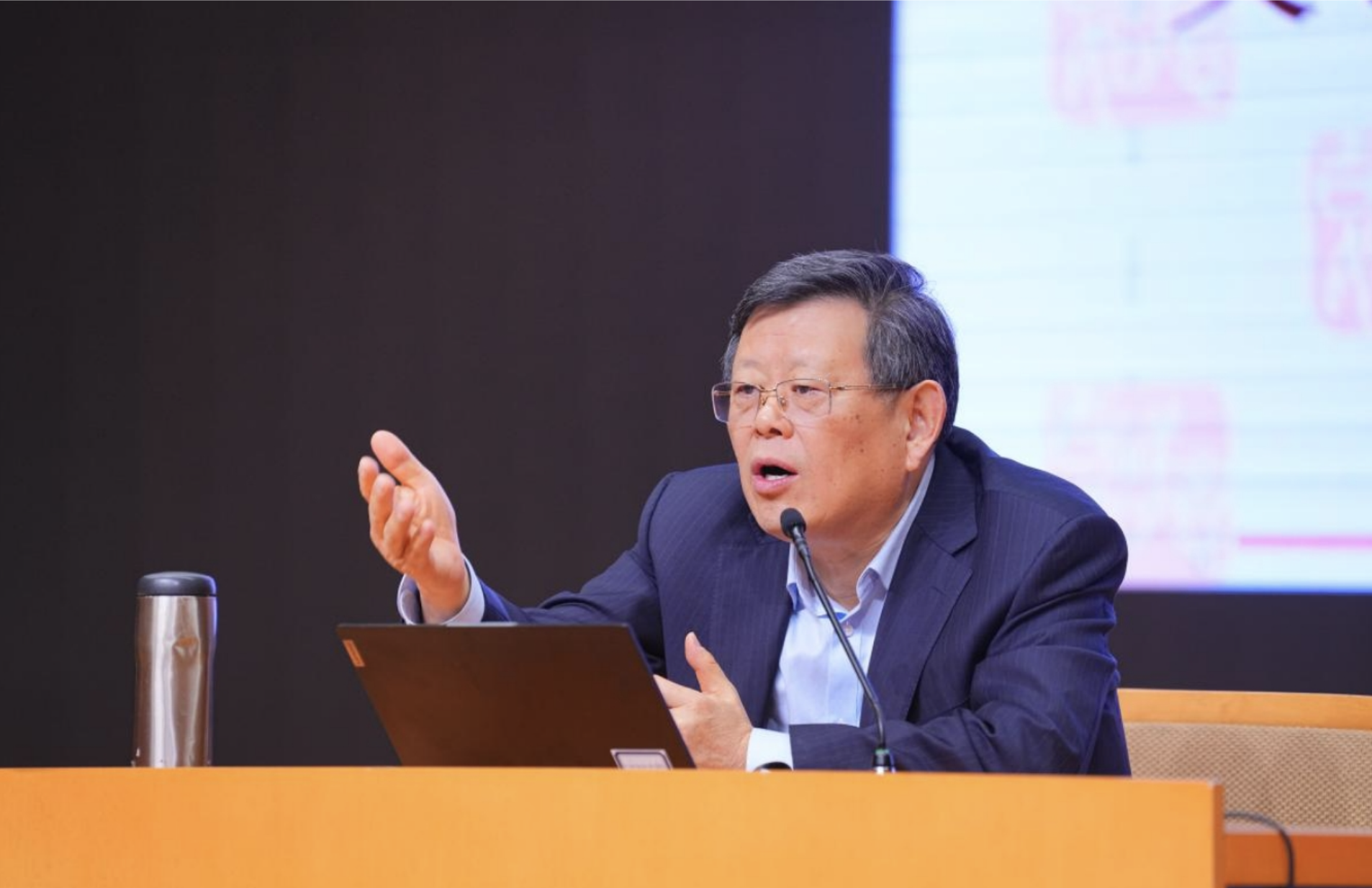 截屏2025-12-02 09.29.16.png